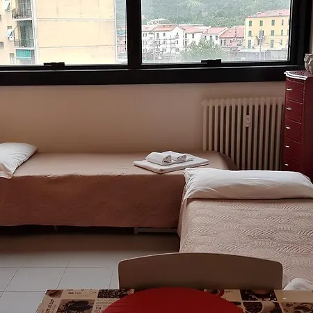 Bed & Breakfast Park&beach Sestri Mare Family Studio *
